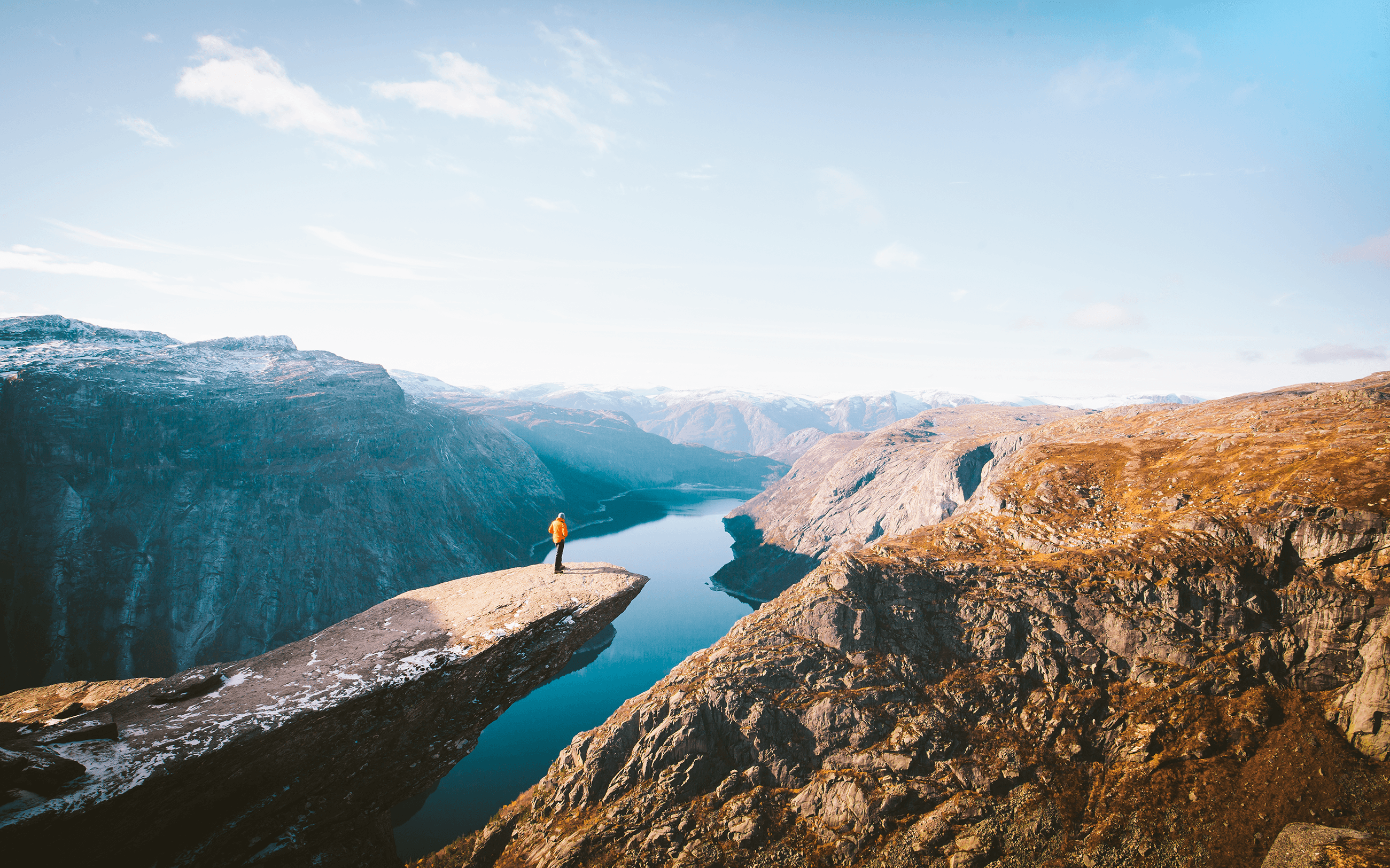 noorwegen, fotoreis, avontuur, wandelen, wildernis, wandelreis, norway, hiken, Hardangervidda, folgefonna, hike & click, gletsjer, blokhut, kamperen, wild, bos, adventure, rivier, fjord, reizen, fotograferen, Norway, travel, fotoreis, wandelreis, fotografie, natuur, outdoor, Adventure, fotograaf, overnachten, Folgefonna, national park, Hardangervidda, trolltunga, groepsreis, begeleiding, professioneel, the nordic photo trail, tent, blokhut, avontuur, wildernis, vuur, kampvuur, groep, groei, landschapsfotografie, natuurfotografie, workshop, zelfontwikkeling, coachingreis, outdoor, zelfontdekking, coaching, outdoor, ervarend leren, ervaringsgericht leren, Adventure Based Learning, Leer je binnenste buiten kennen, burn out, zelfontplooiing, groeien, zelfvertrouwen